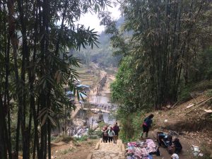 Hmong Village as Tourist Attraction submontane SaPa: Disney World in Vietnam