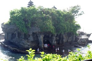 ...and Hindutemples often at the Sea like...