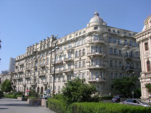 Wealth at the Seaside is not quite New in Baku | Azerbaidjan