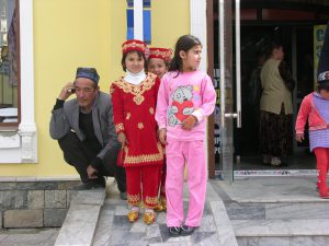 Young Girls Enjoy in Samarkand | Uzbekhistan