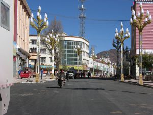 And Tibets Border to Yunnan in MMMM | China