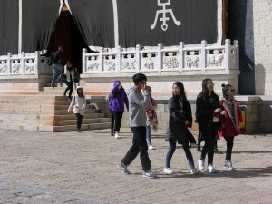 Chinas Youth loves Temples 