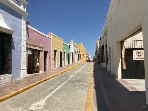 ...and Typical Street with 2-Floor-Houses in the Centre | Campeche